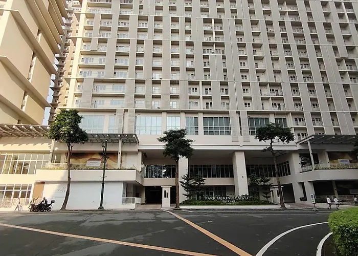 1 Bedroom Mckinley West Taguig Manila