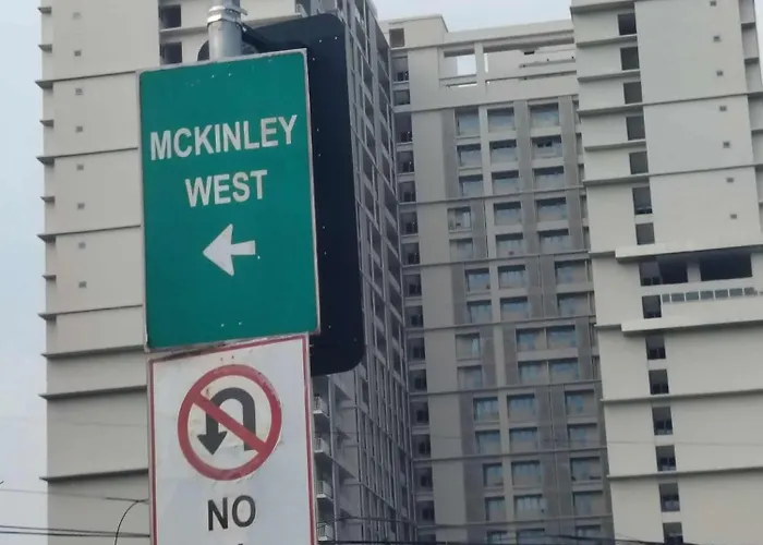 1 Bedroom Mckinley West Taguig * Manila