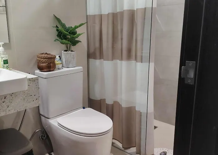 1 Bedroom Mckinley West Taguig * Manila